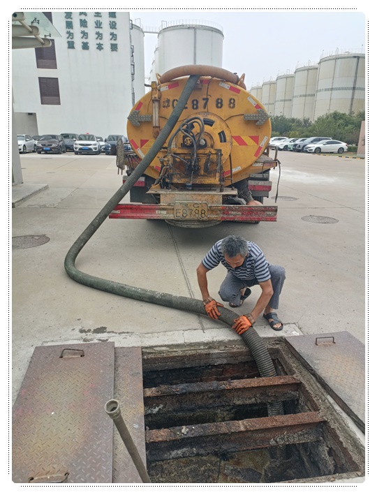 渔薪镇隔油池清掏