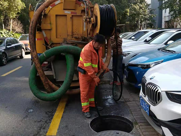 渔薪镇排污管道清淤