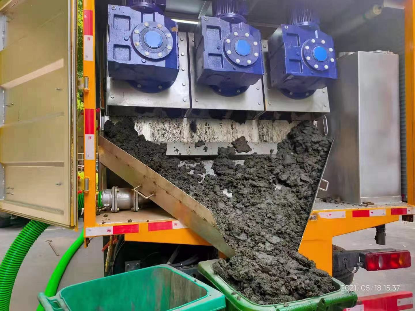 渔薪镇化粪池清掏城市维护站-泥浆净化干湿分离处理